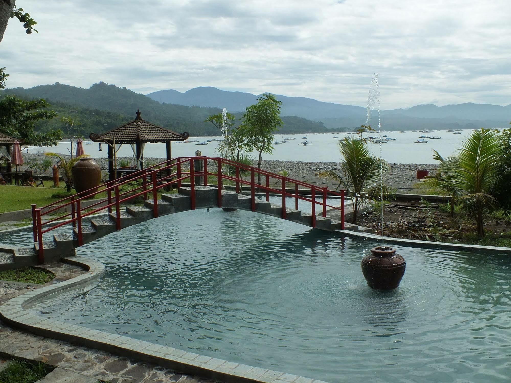 เกตาปัง รีสอร์ต Hotel Karanghawu ภายนอก รูปภาพ
